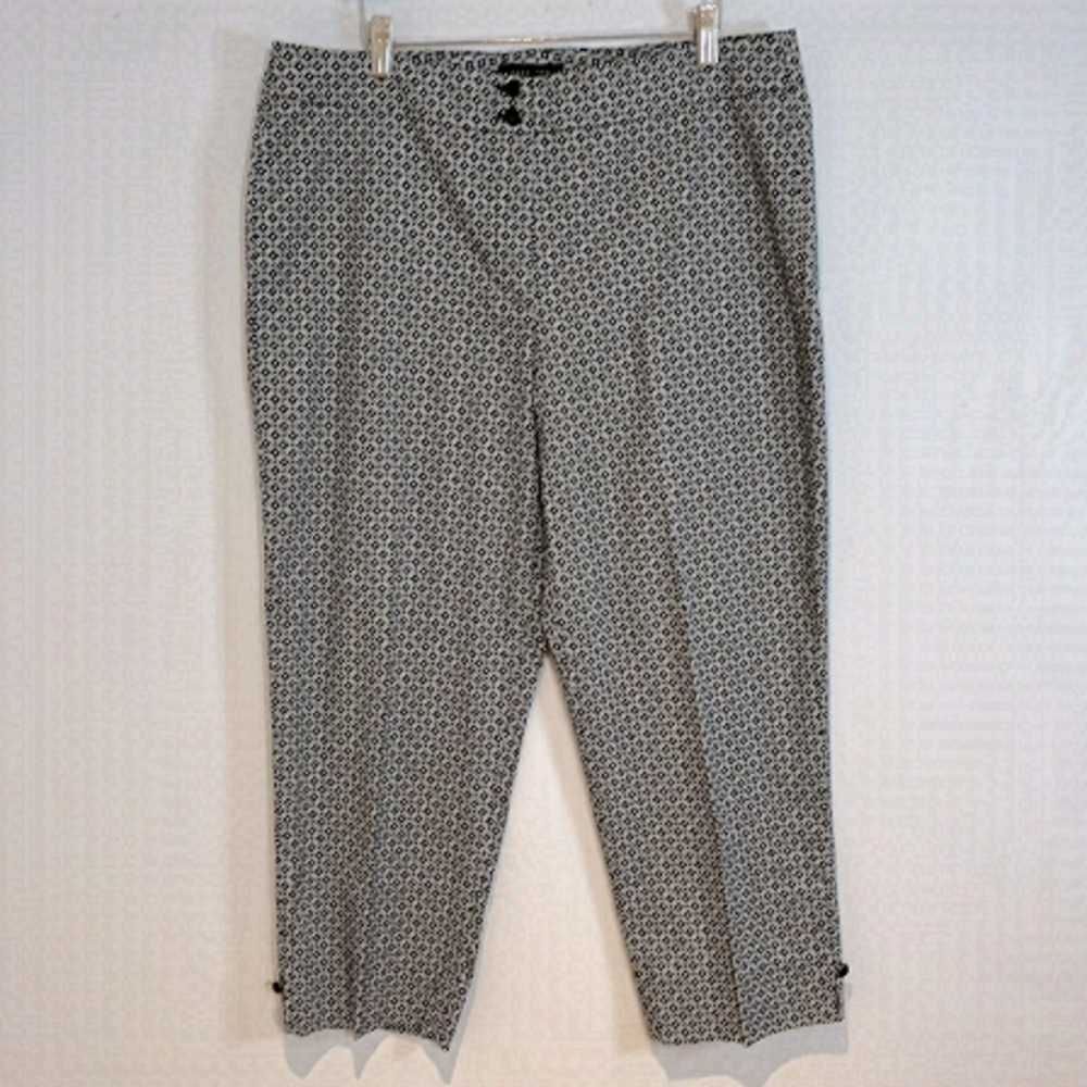 Talbots geometric print Heritage pants in black and white size 14